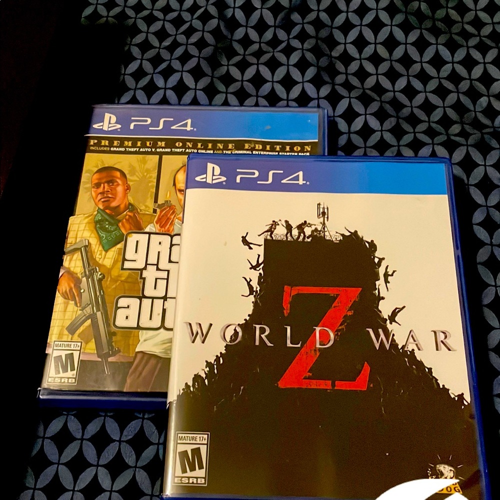 Ps4 Sony good condition nothing wrong with i just don’t be home no more